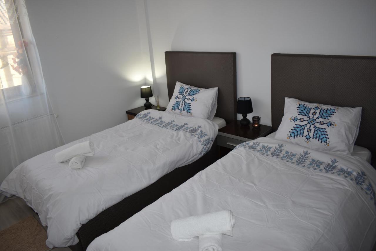 Occidental Wise Transit Hotel Bukarest Eksteriør billede