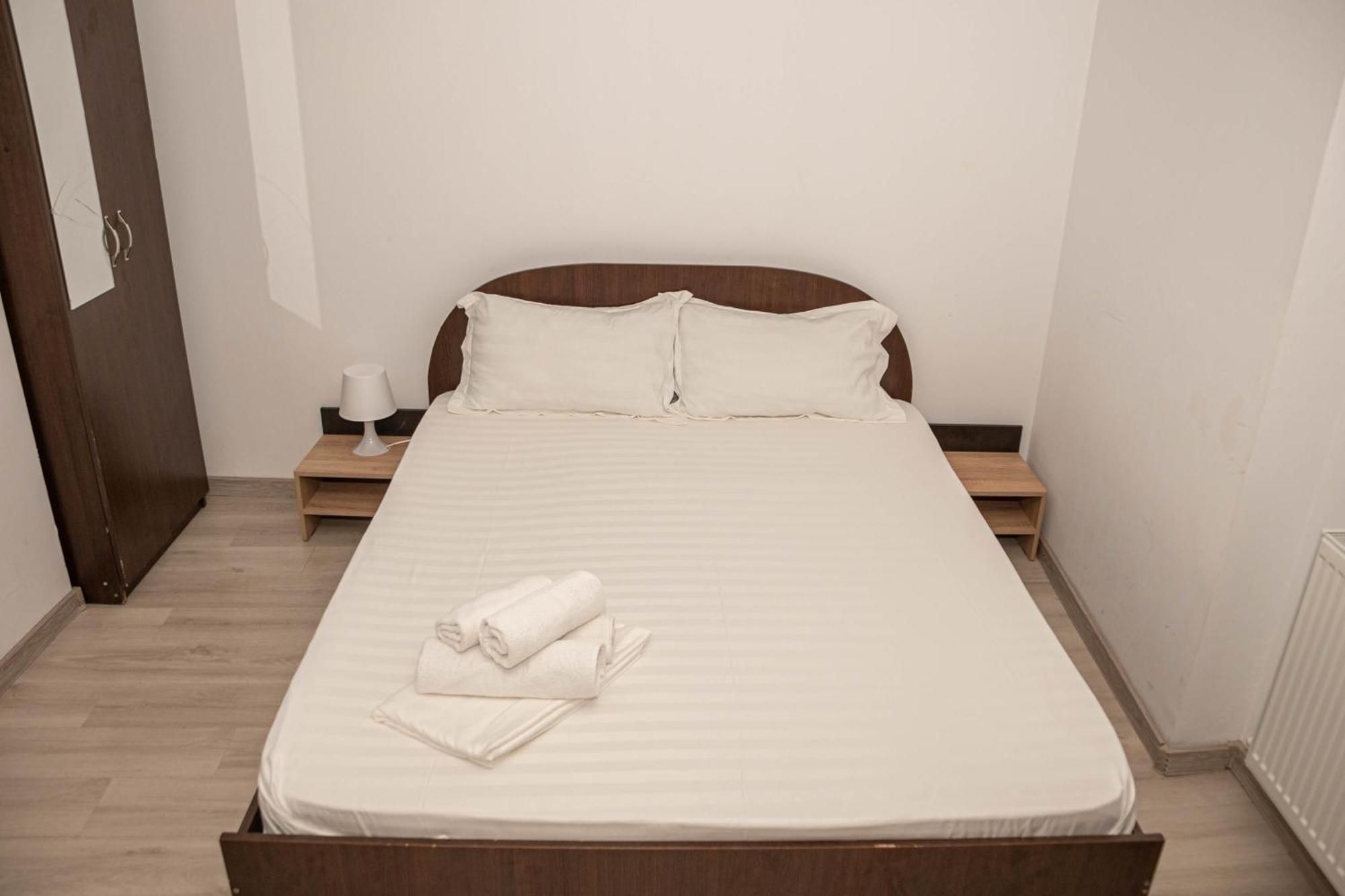 Occidental Wise Transit Hotel Bukarest Eksteriør billede