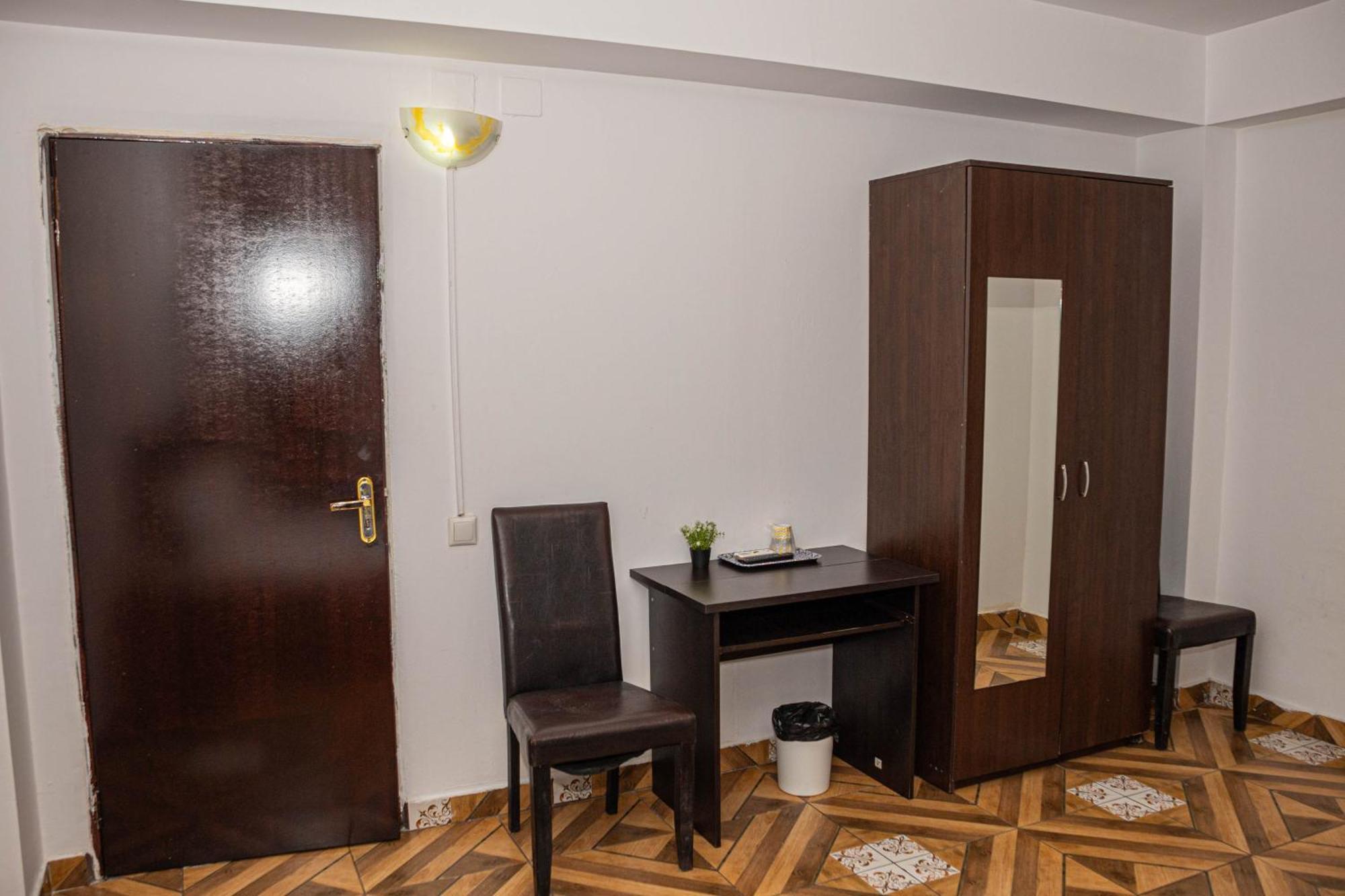 Occidental Wise Transit Hotel Bukarest Eksteriør billede