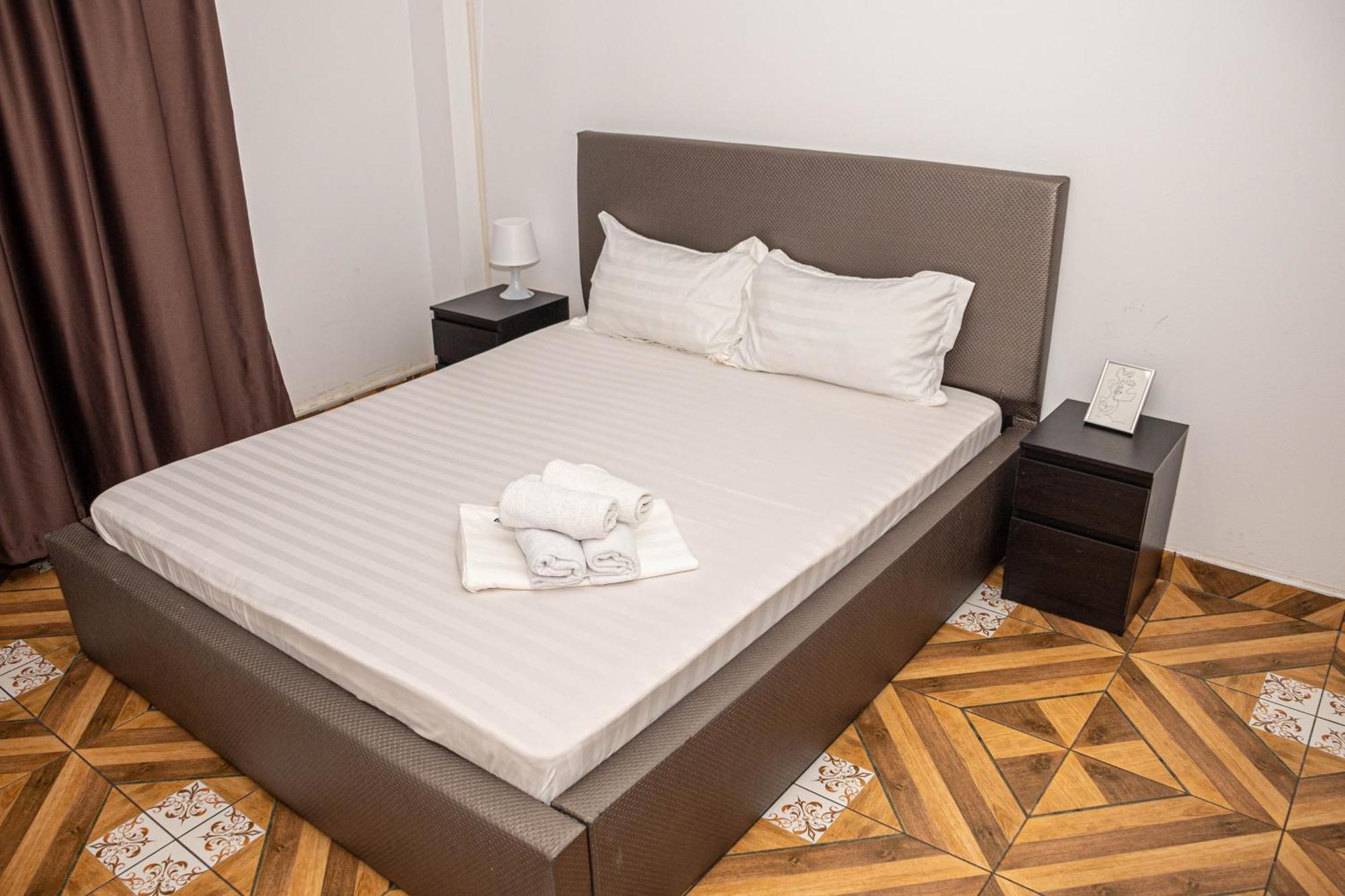 Occidental Wise Transit Hotel Bukarest Eksteriør billede